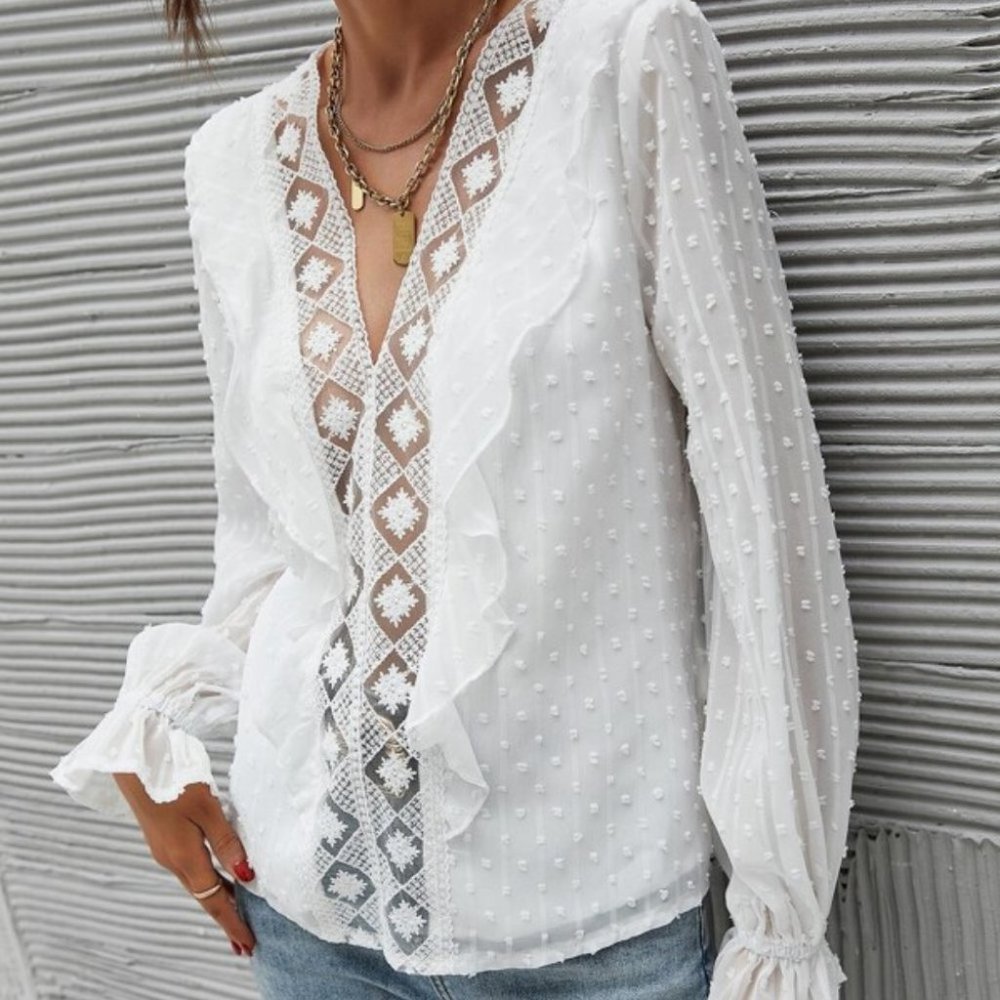 CLASSIC Flounce Sleeve Swiss Dot Blouse - off whit - Picture 2 of 6